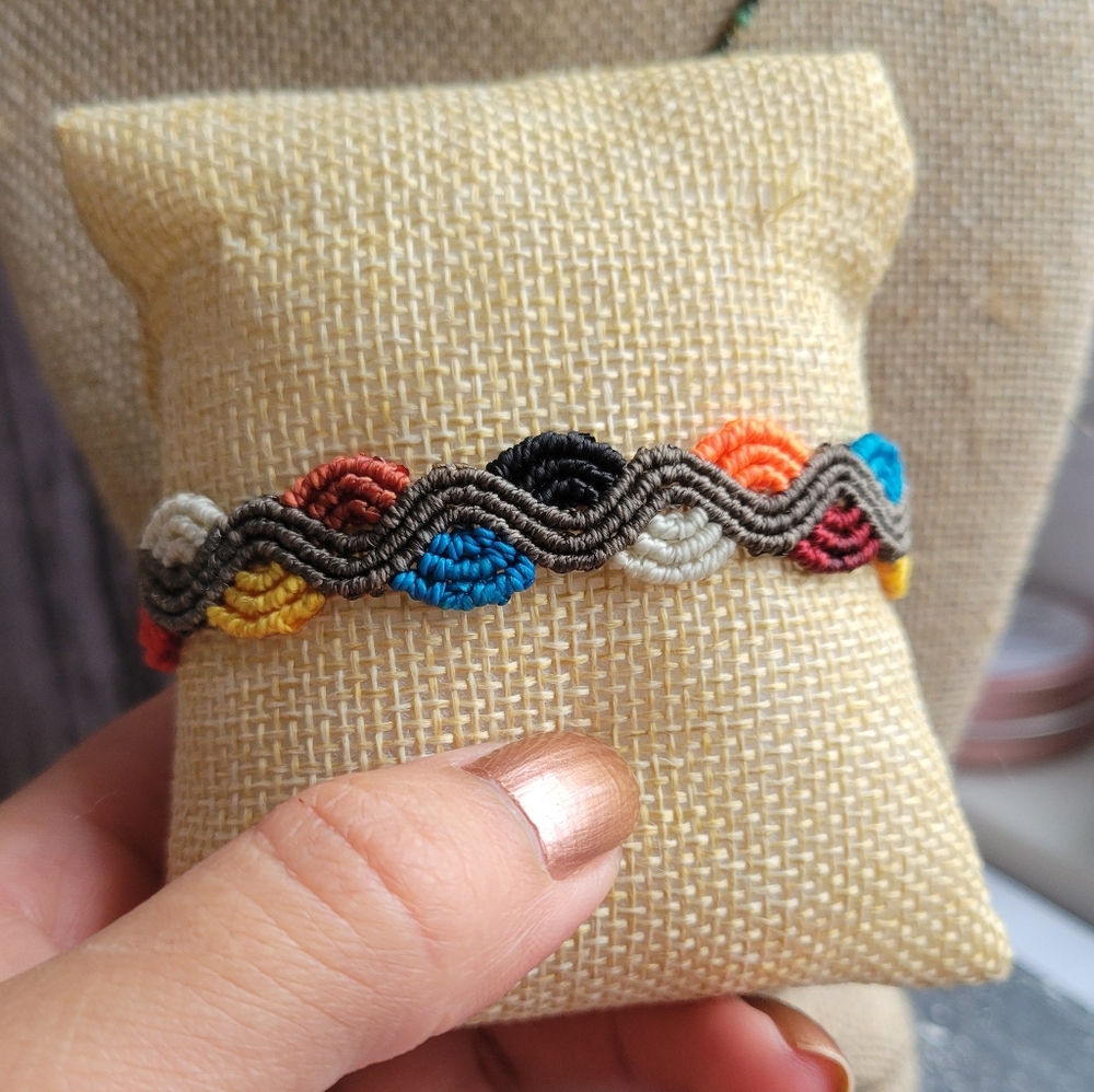 Earth Art Hand Crafted Artisan Multicolor Bracelet - Picture 3 of 6